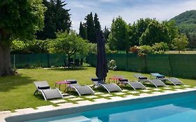 Chez Elles